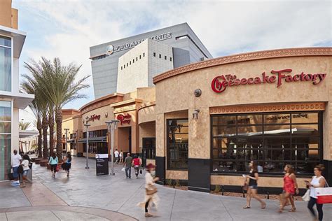 las vegas premium outlet stores.